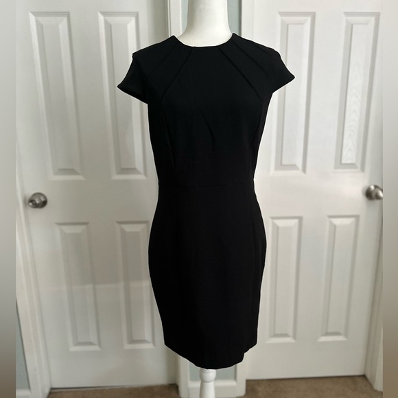 NWT H&M Black Pencil Cocktail Dress Size: 8 - Picture 2 of 7